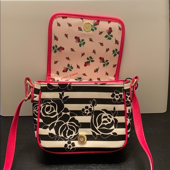 Betsy Johnson Phone Purse - Picture 3 of 6